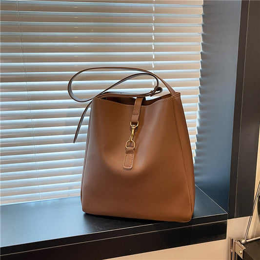 Internet Hot Fashionable Cross Body Bucket Bag Large Capacity