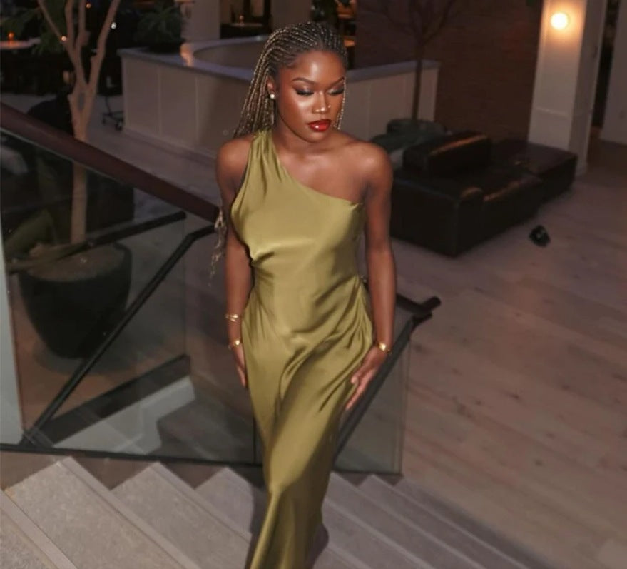 Women's Asymmetric Silk Satin Texture Backless Fashion Dress