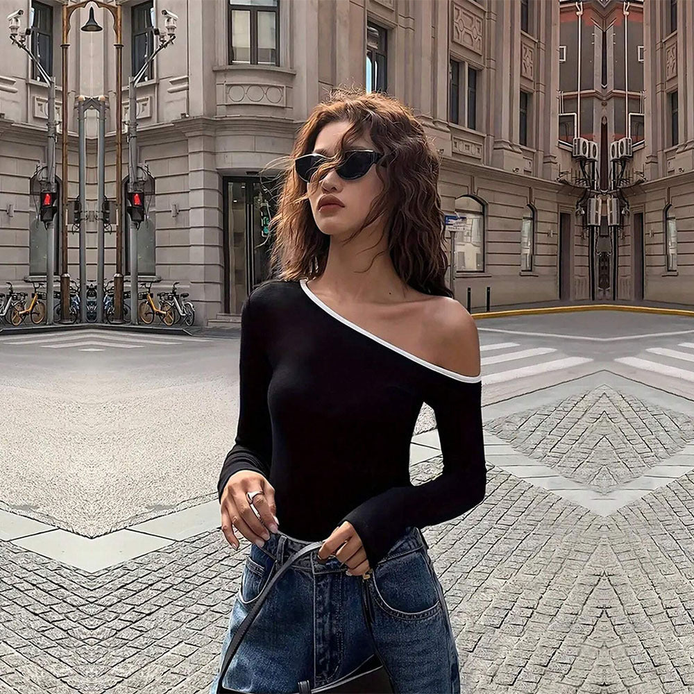 European And American Fashion Style Oblique Collar T-shirt Unique Design Sense For Autumn And Winter Niche Off-shoulder Top