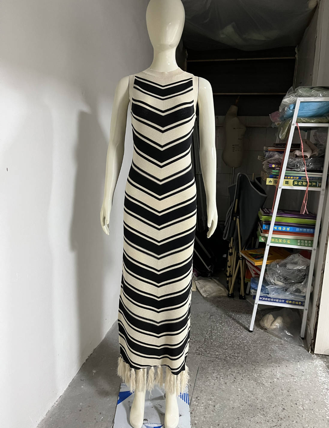 Sexy Tight Striped Tassel Knitted Dress